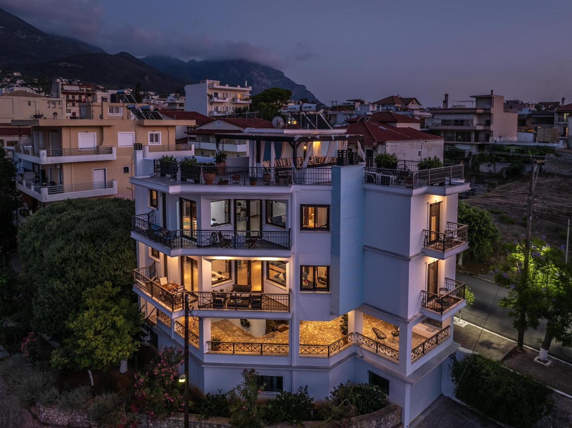 Magical Seaside Town! Boutique Private Appartement Kyparissia